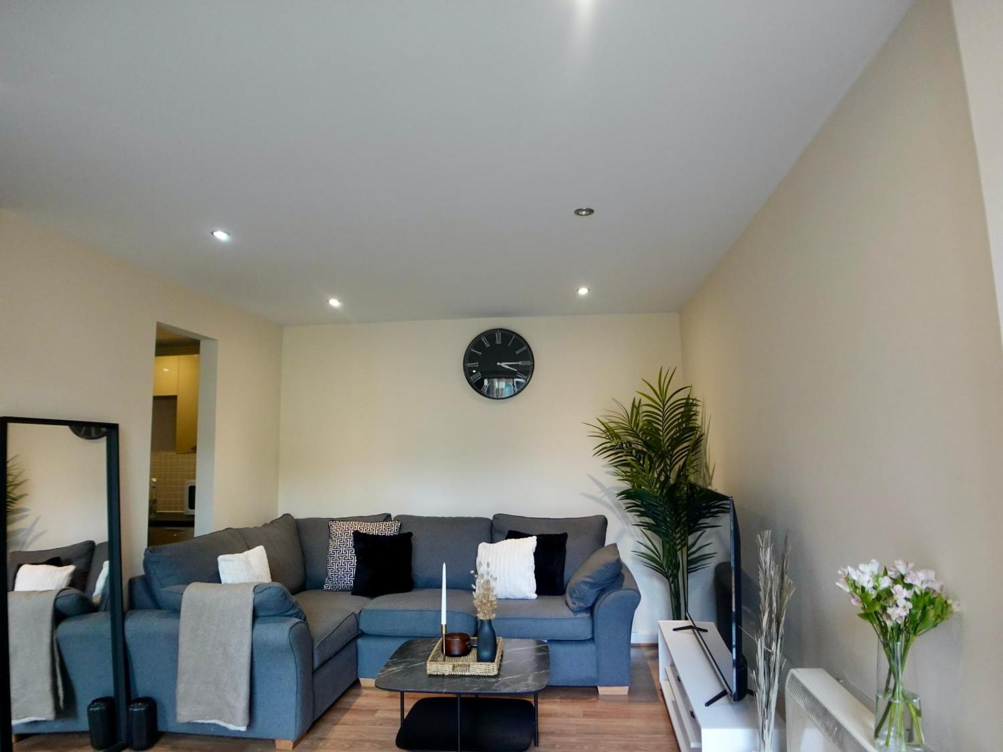 Modern Spacious Apartment In Digbeth With Balcony - Netflix, Youtube, Amazon Tv, Superfast Wifi - Just 10 Mins To Birmingham Centre, Bullring, Train, Coach Station And Birmingham Fc Екстер'єр фото